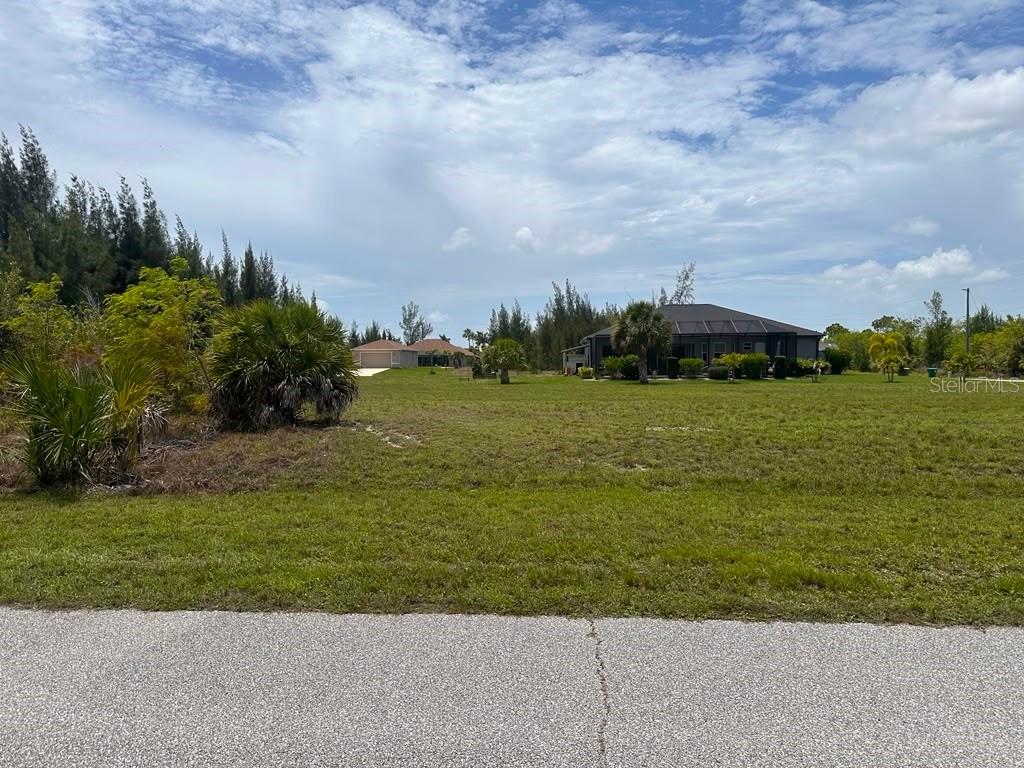 9243 Lingle St., Port Charlotte, FL 33981
