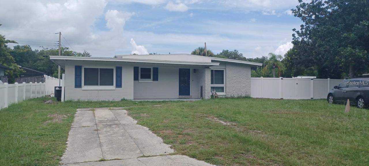 156 Pinecrest Dr, Sanford, FL 32773