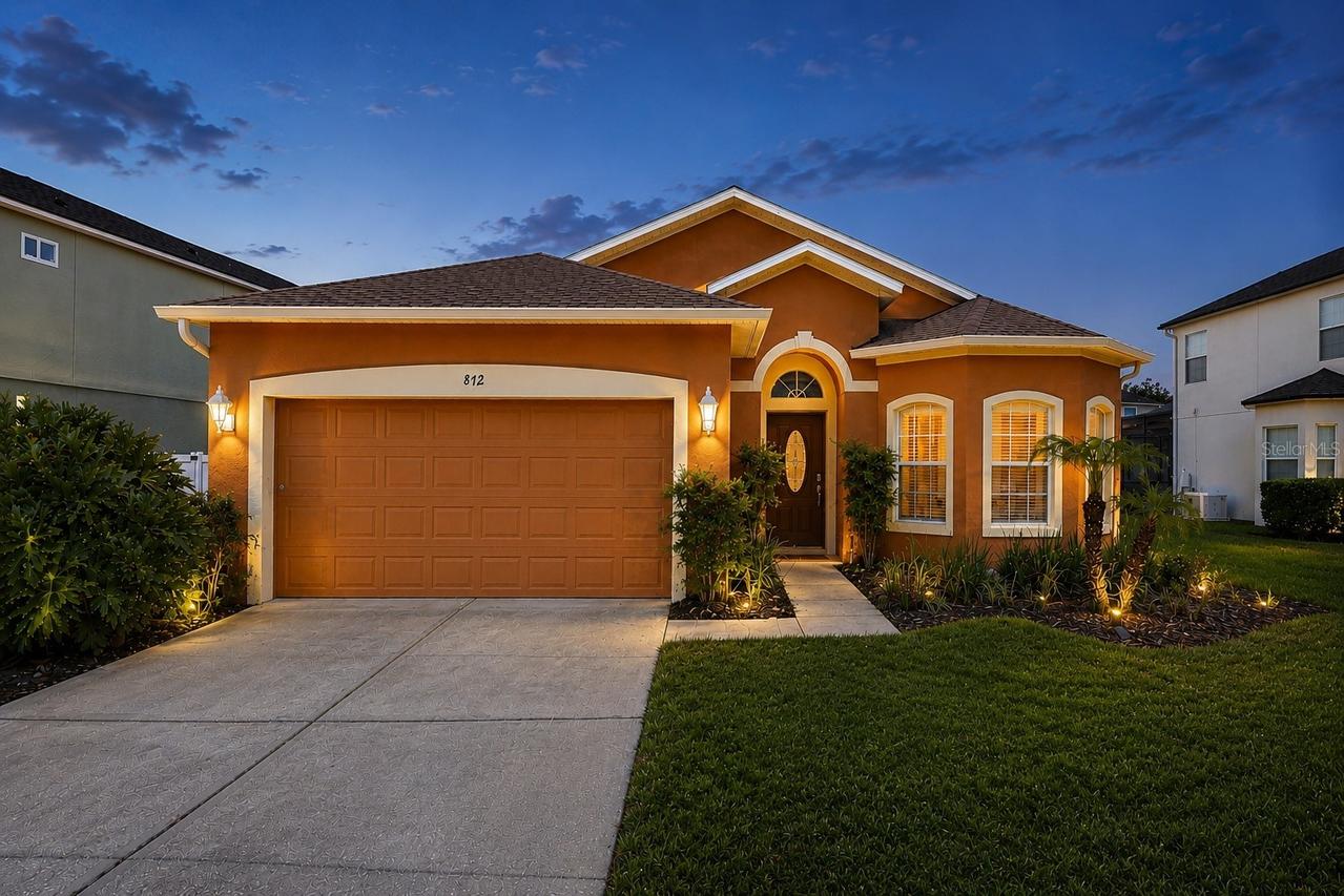 872 Sussex Dr., Davenport, FL 33896