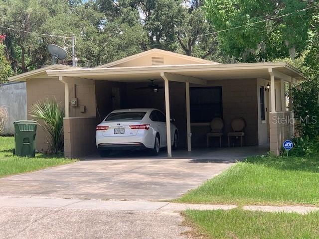 1406 Pembrook Dr., Leesburg, FL 34748