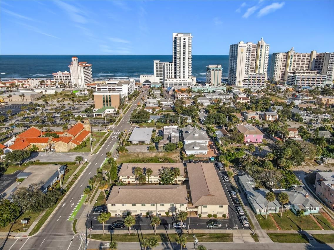 400 Oakridge Blvd. #21, Daytona Beach, FL 32118