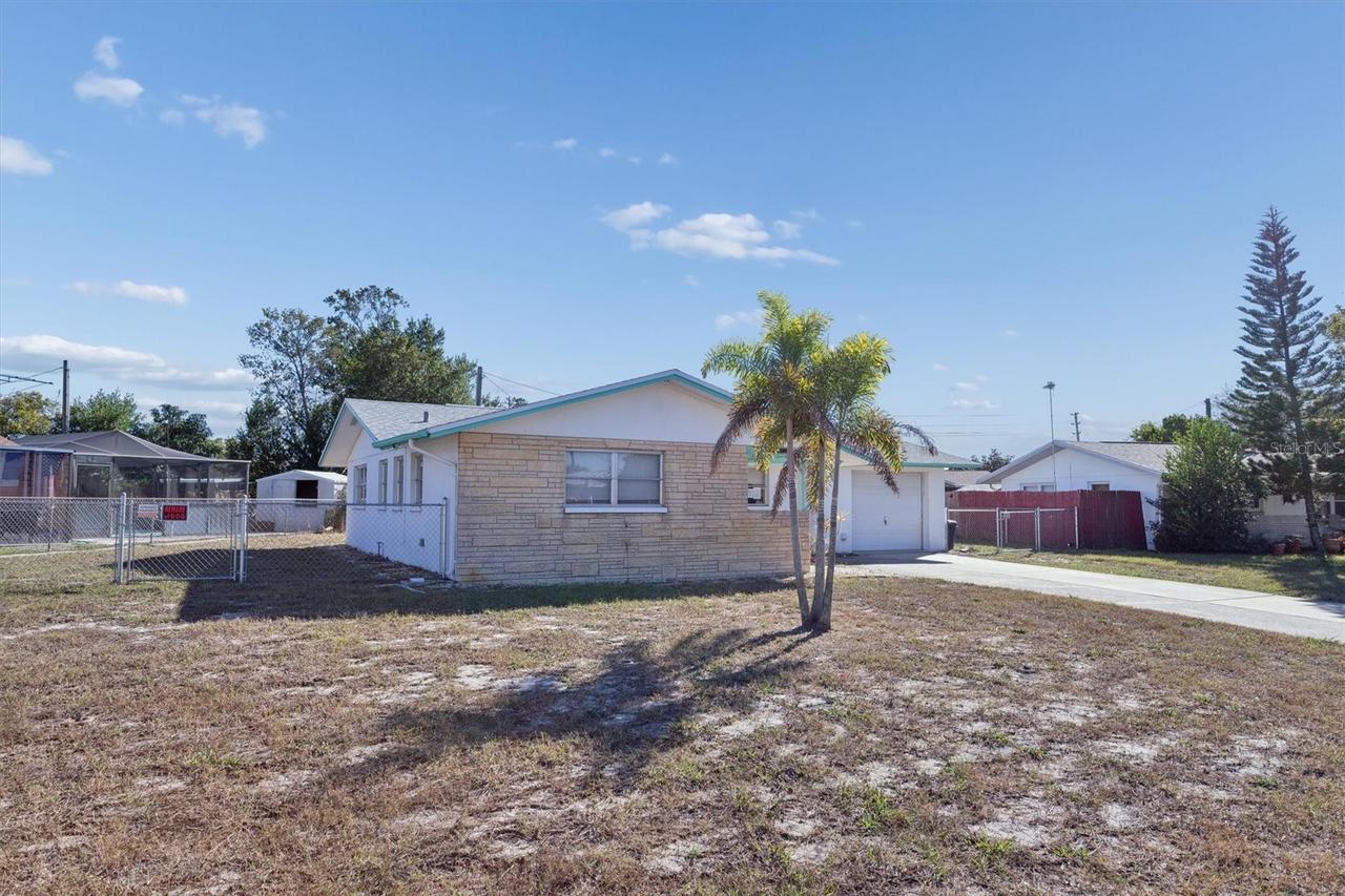 7608 Redcoat Ave., Port Richey, FL 34668