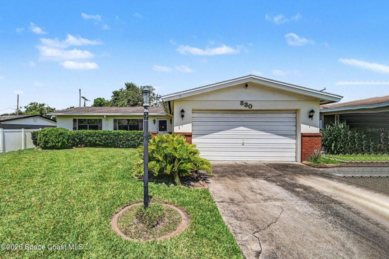 830 Hillcrest Ave., Titusville, FL 32796