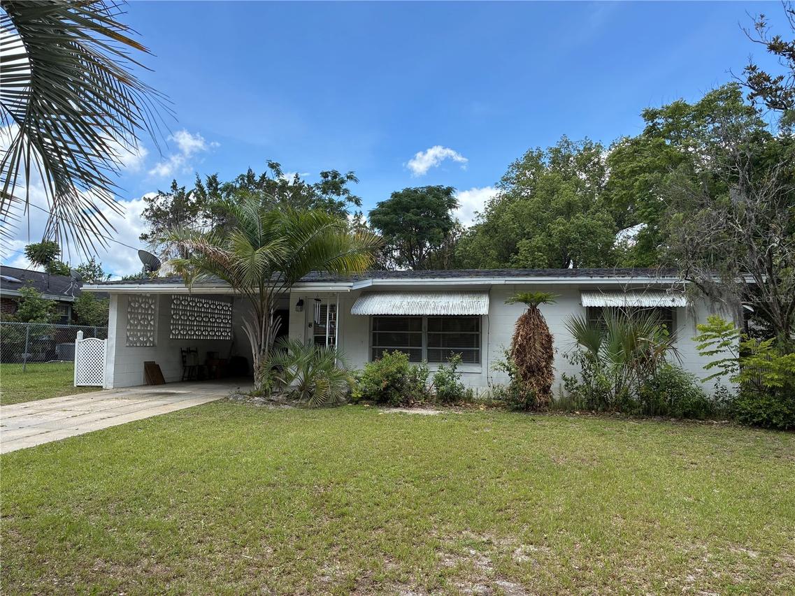 213 Colomba Rd., Debary, FL 32713
