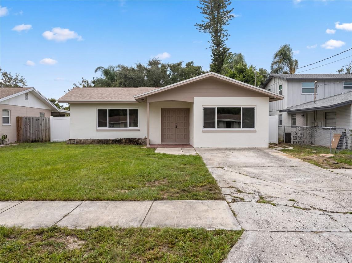 1431 Coburn Dr., Tarpon Springs, FL 34689