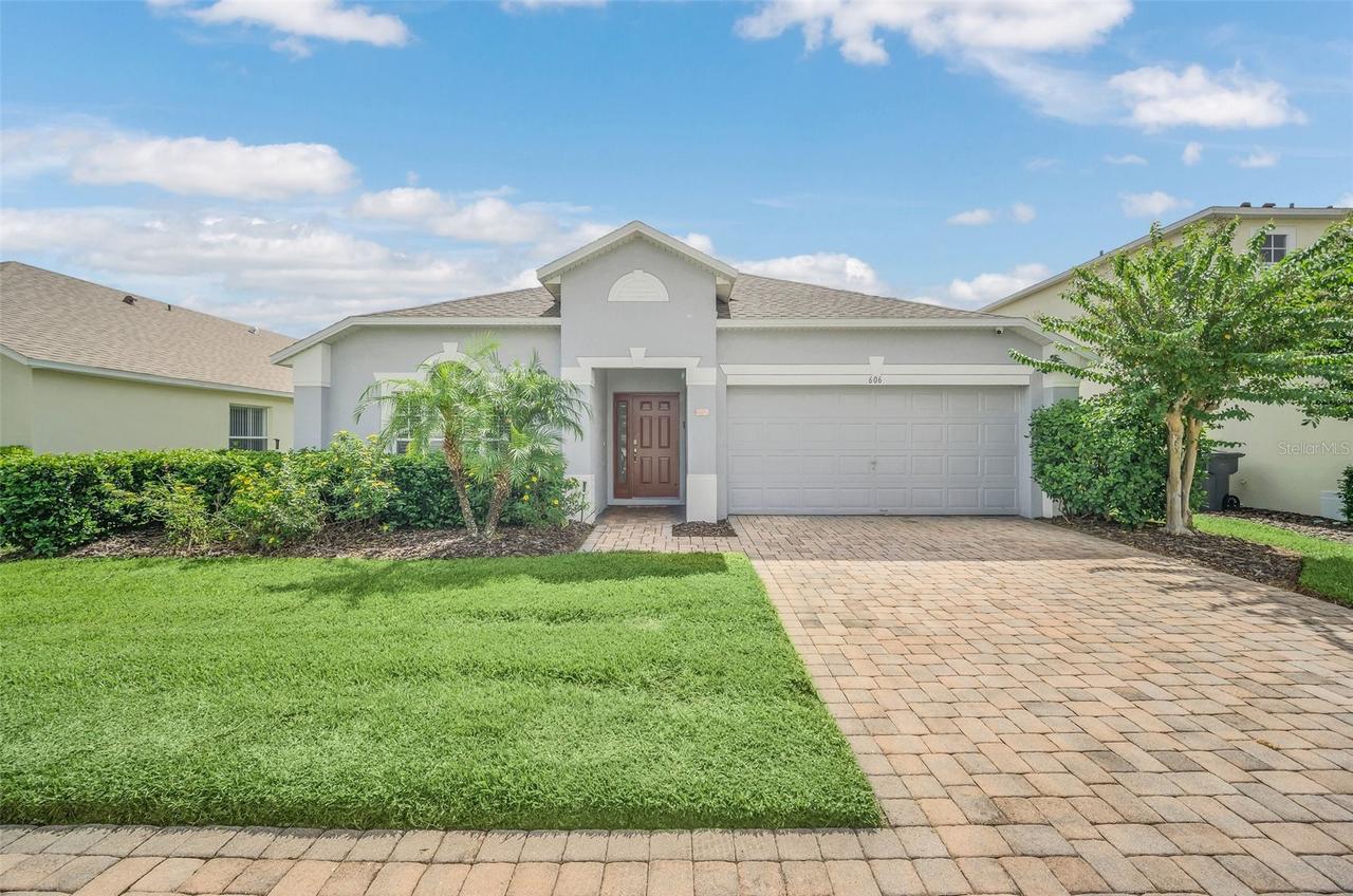 606 Balmoral Dr., Davenport, FL 33896
