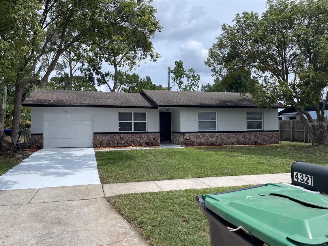 4321 Chateau Rd., Orlando, FL 32808
