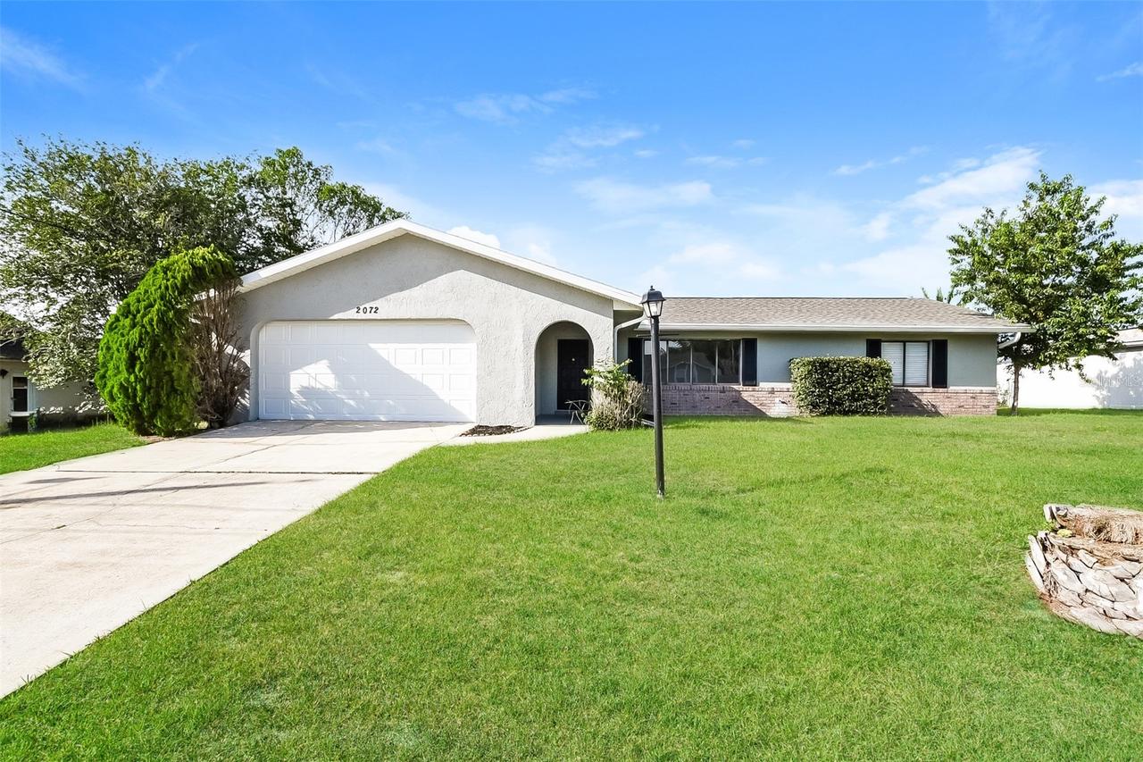 2072 Dumas Dr., Deltona, FL 32738
