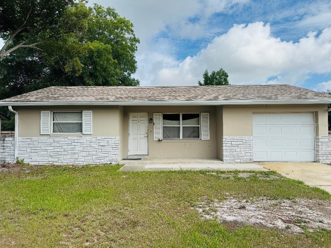 210 Melissa Ct., Sanford, FL 32773