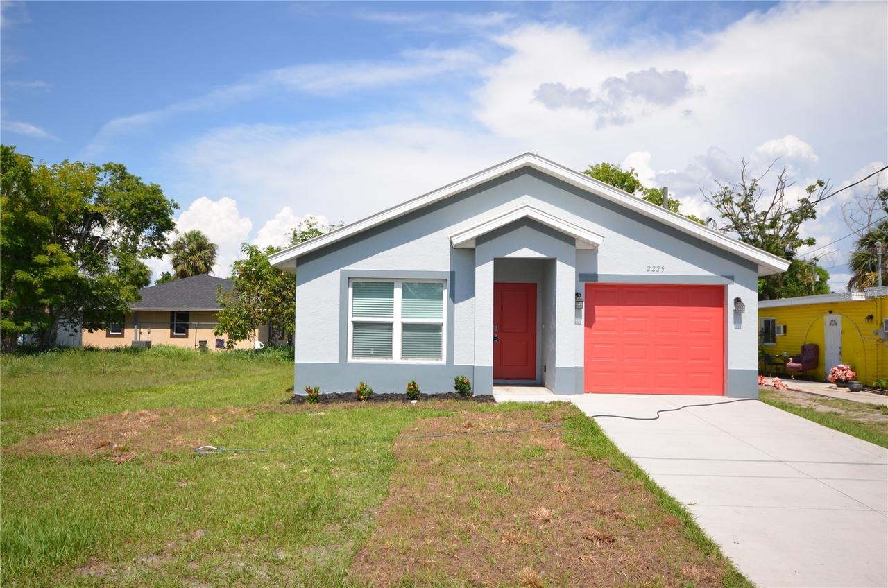 2225 Carver Ave., Fort Myers, FL 33916