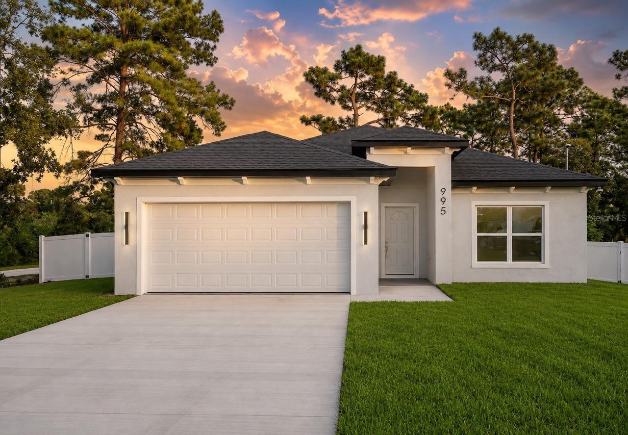 995 9th Ave., Deland, FL 32724