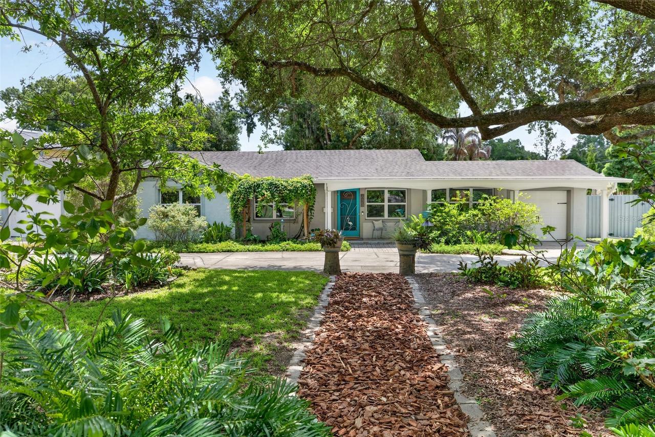 633 Buckminster Cir., Orlando, FL 32803