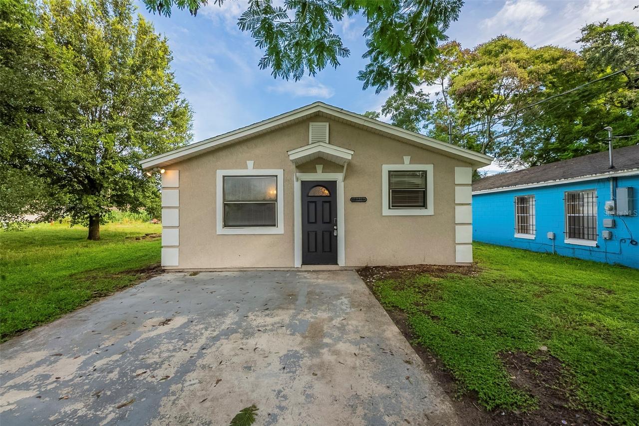 523 Carver Blvd., Orlando, FL 32810