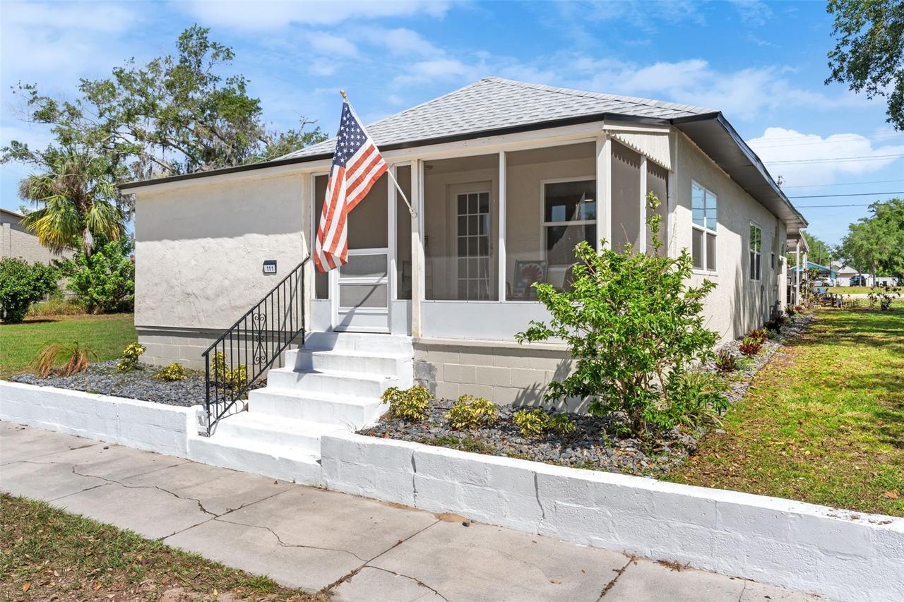 111 Shepard Ave., Dundee, FL 33838
