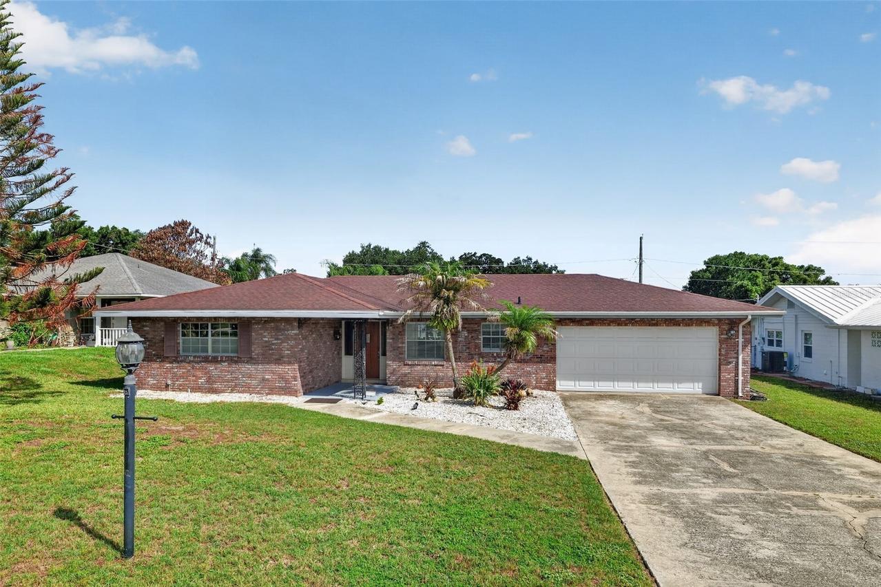 516 Alachua Dr., Winter Haven, FL 33884