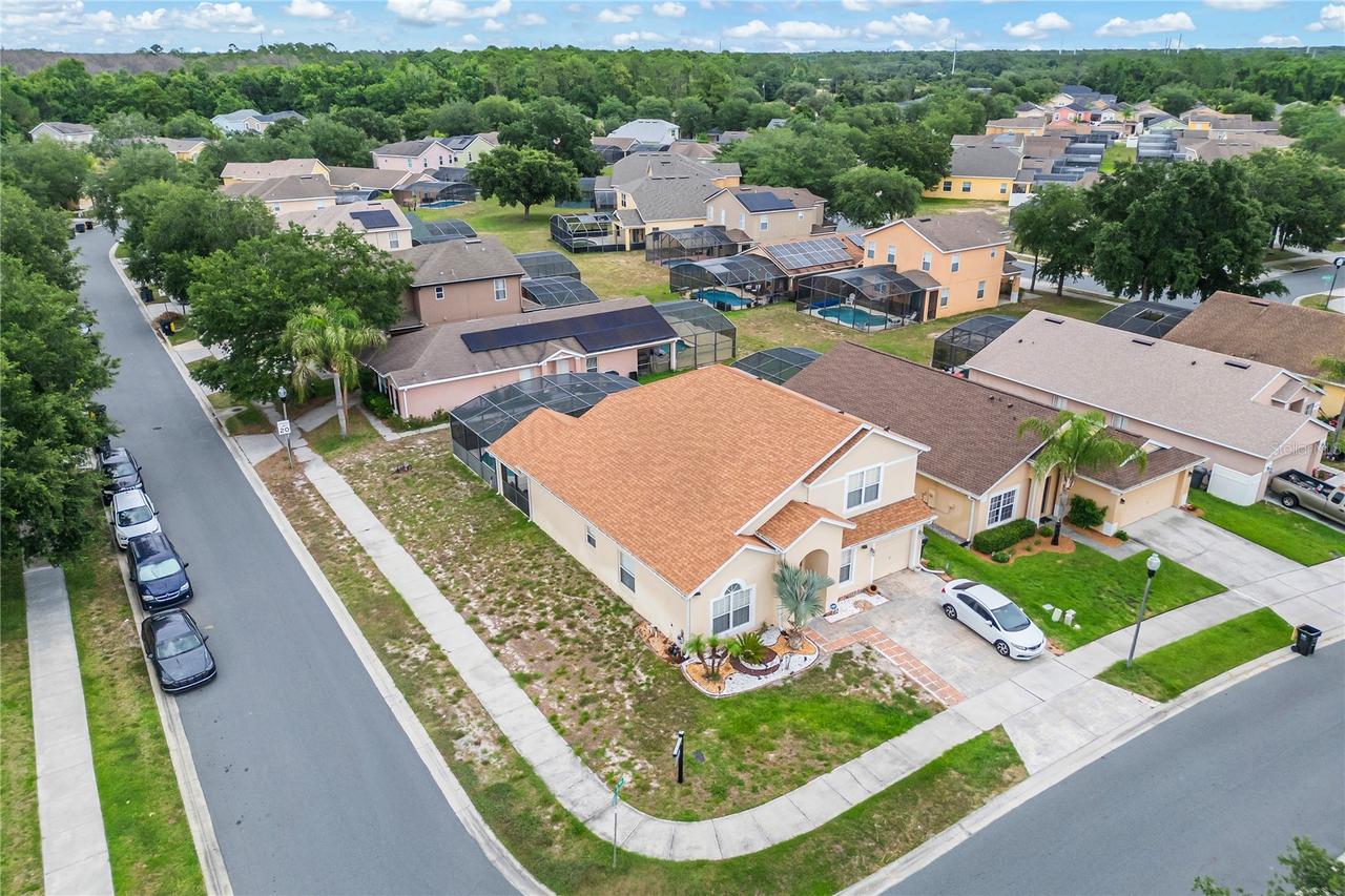 1228 Sandy Ridge Dr., Davenport, FL 33896
