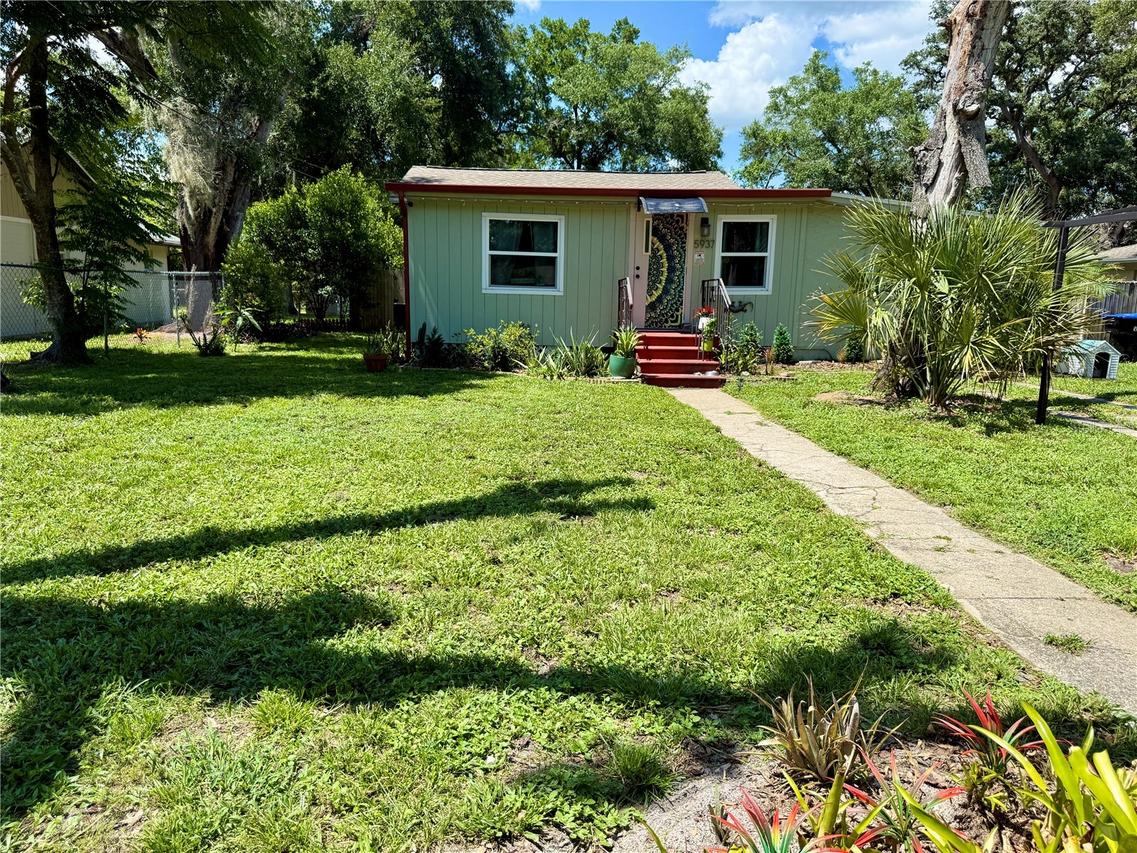 5937 Uona Ave., Orlando, FL 32835