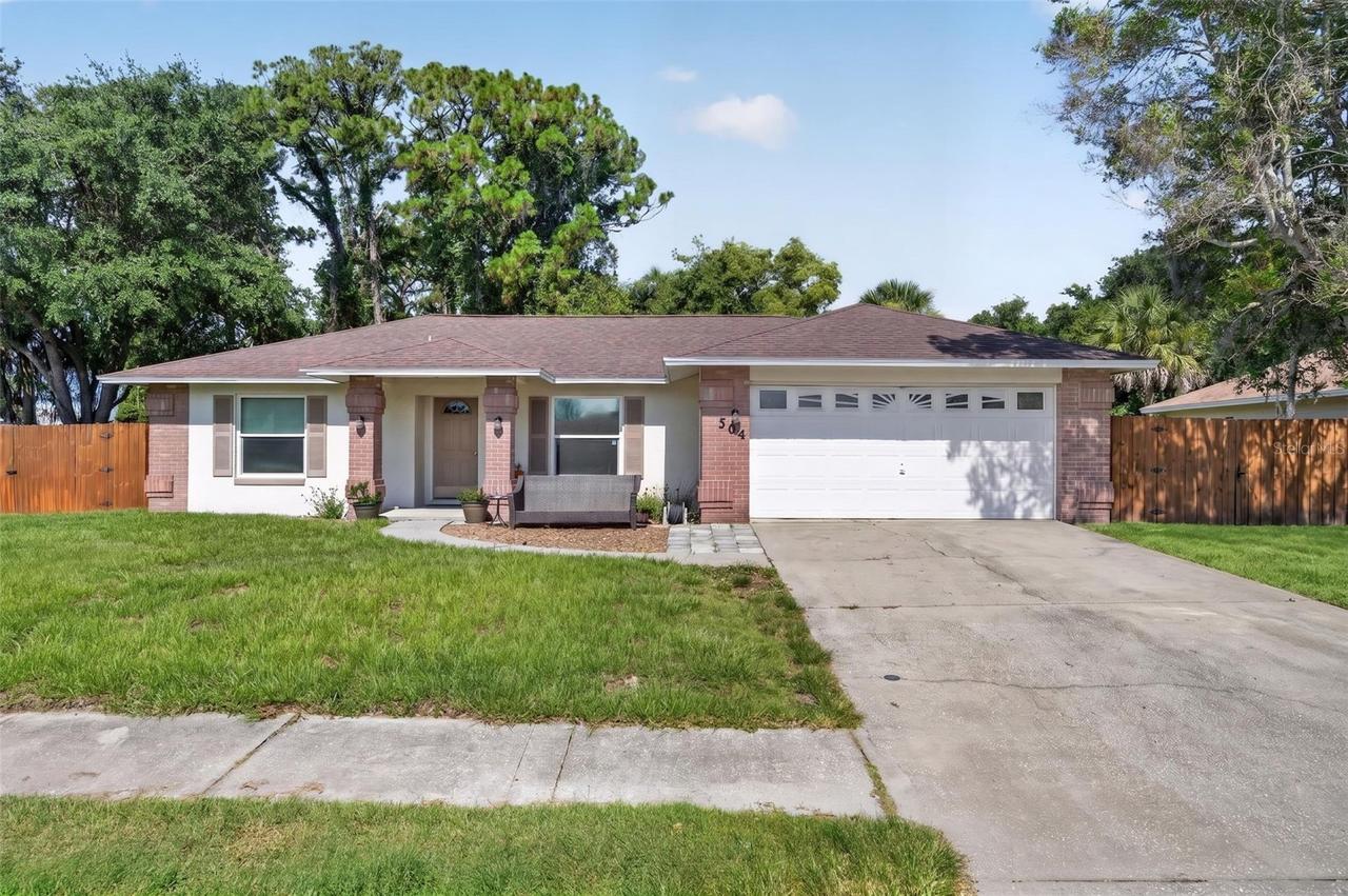 504 Sandpiper Ct., Edgewater, FL 32141