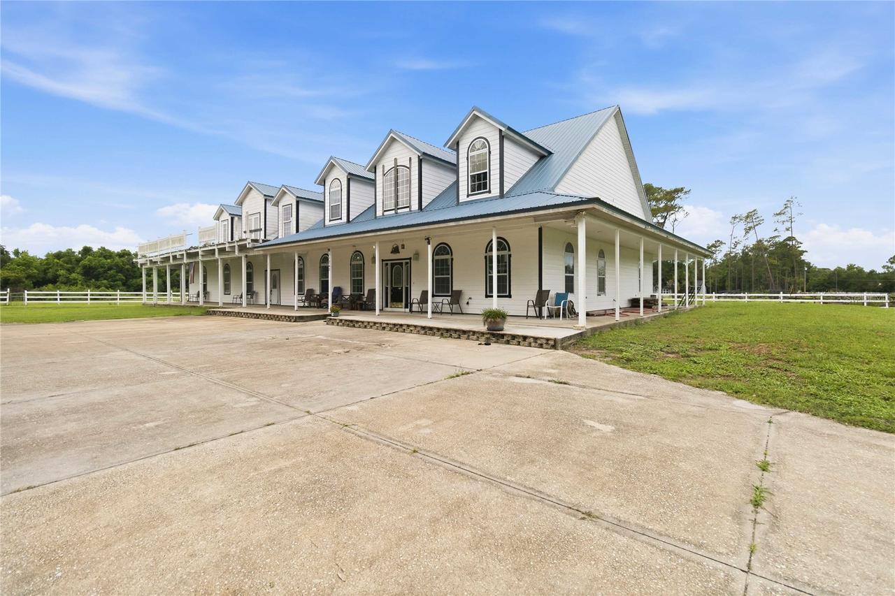 31243 Bear Pond Dr., Sorrento, FL 32776