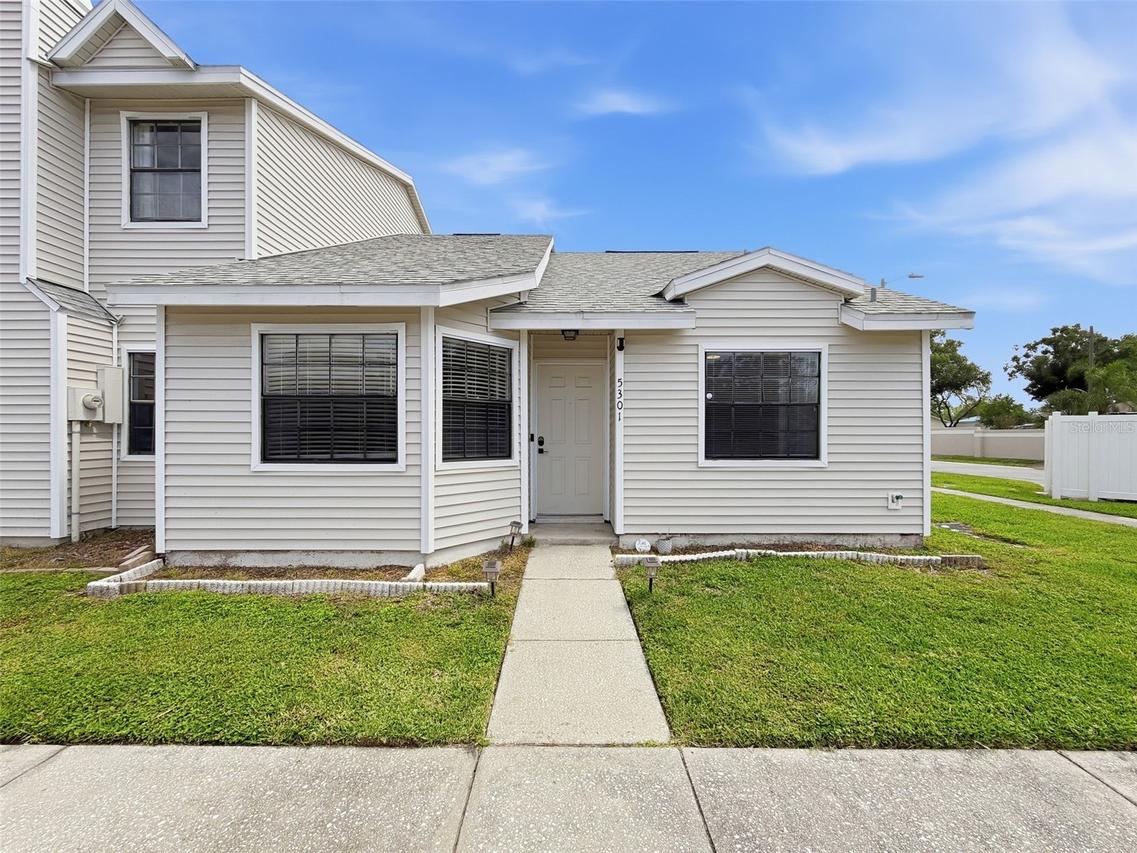 5301 Ladywell Ct, Tampa, FL 33624