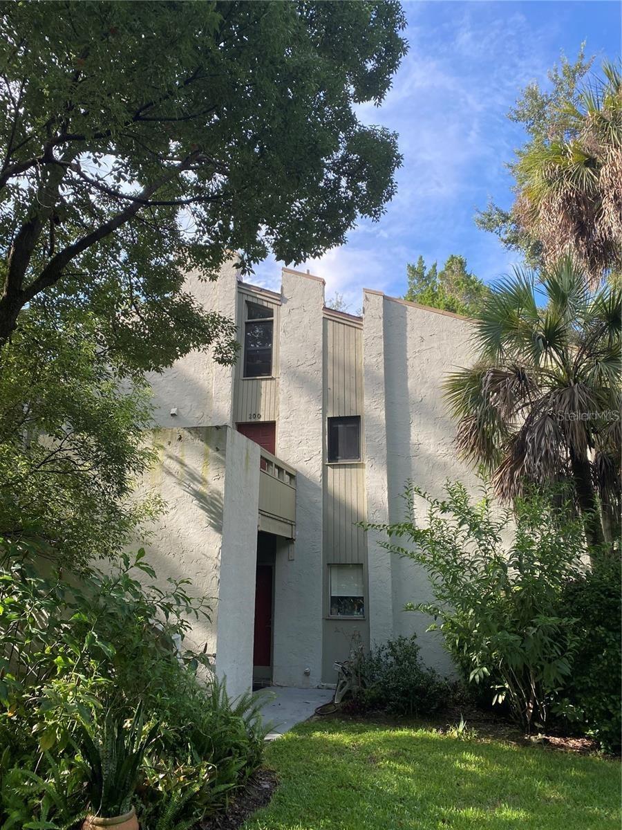 200 Fairway Dr., Longwood, FL 32779