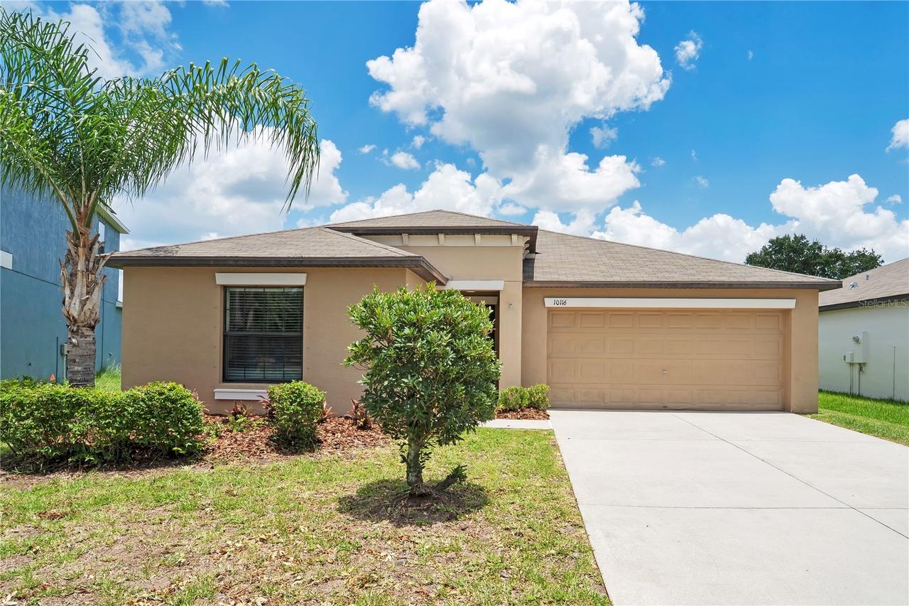 10116 Carloway Hills Dr., Wimauma, FL 33598