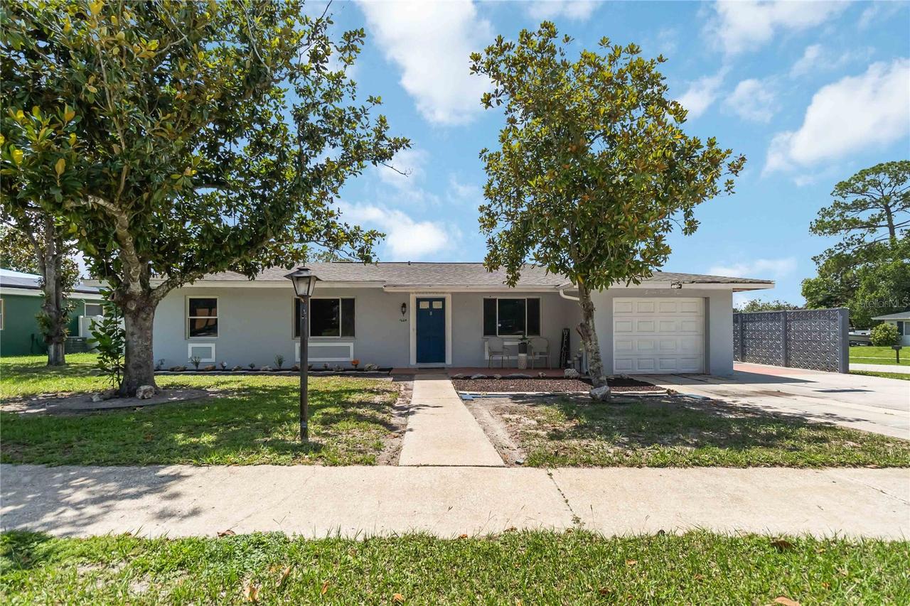 1624 Bloomfield Ave., Deltona, FL 32725