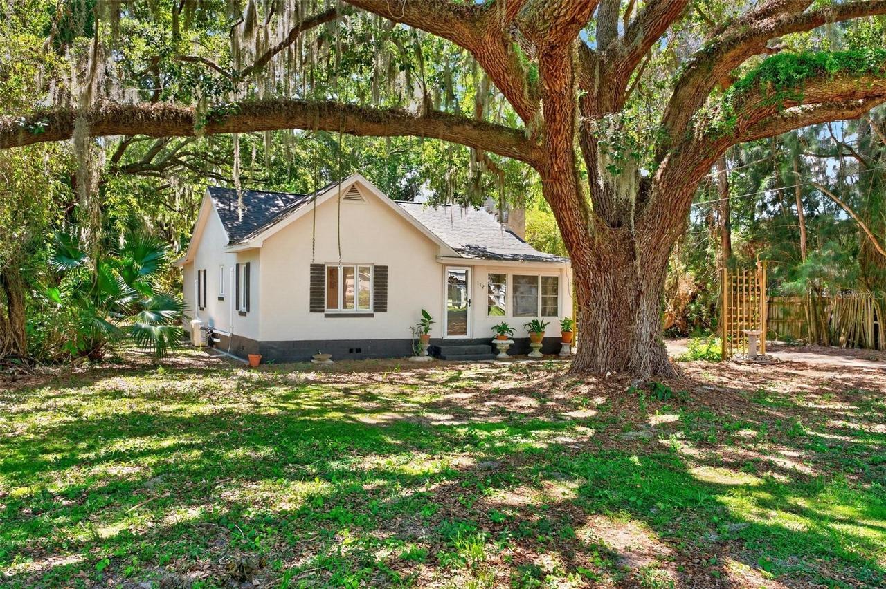 112 N Lake Ave., Leesburg, FL 34748