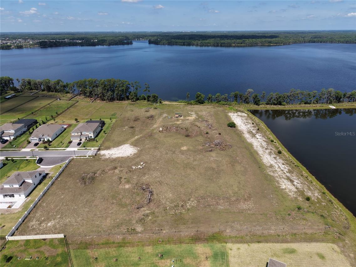 Lake Pickett Rd, Orlando, FL 32820