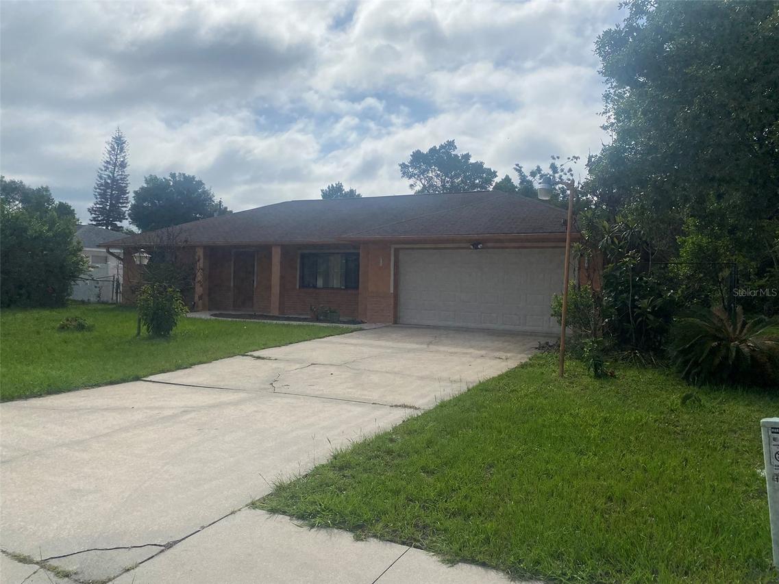 1101 Stillwater Ave., Deltona, FL 32725