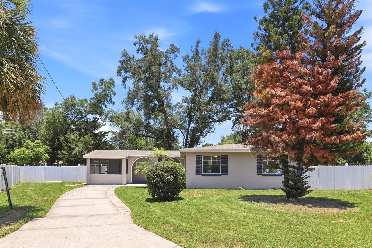 511 Oxford Ct., Orlando, FL 32803
