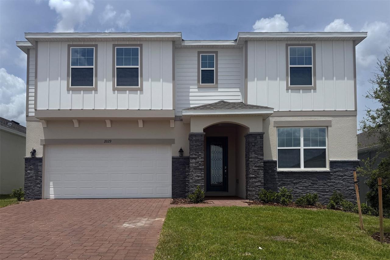 2029 Heart Lake Dr., Groveland, FL 34736