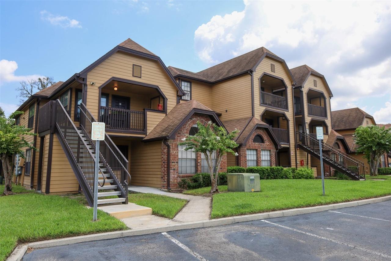 345 Forestway Cir. #205, Altamonte Springs, FL 32701