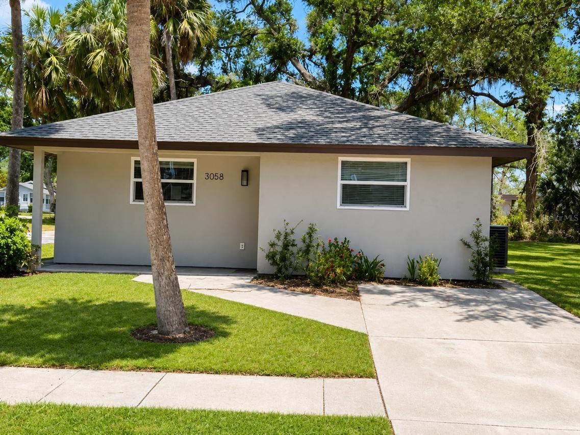 3058 Palmadelia Ave., Sarasota, FL 34234