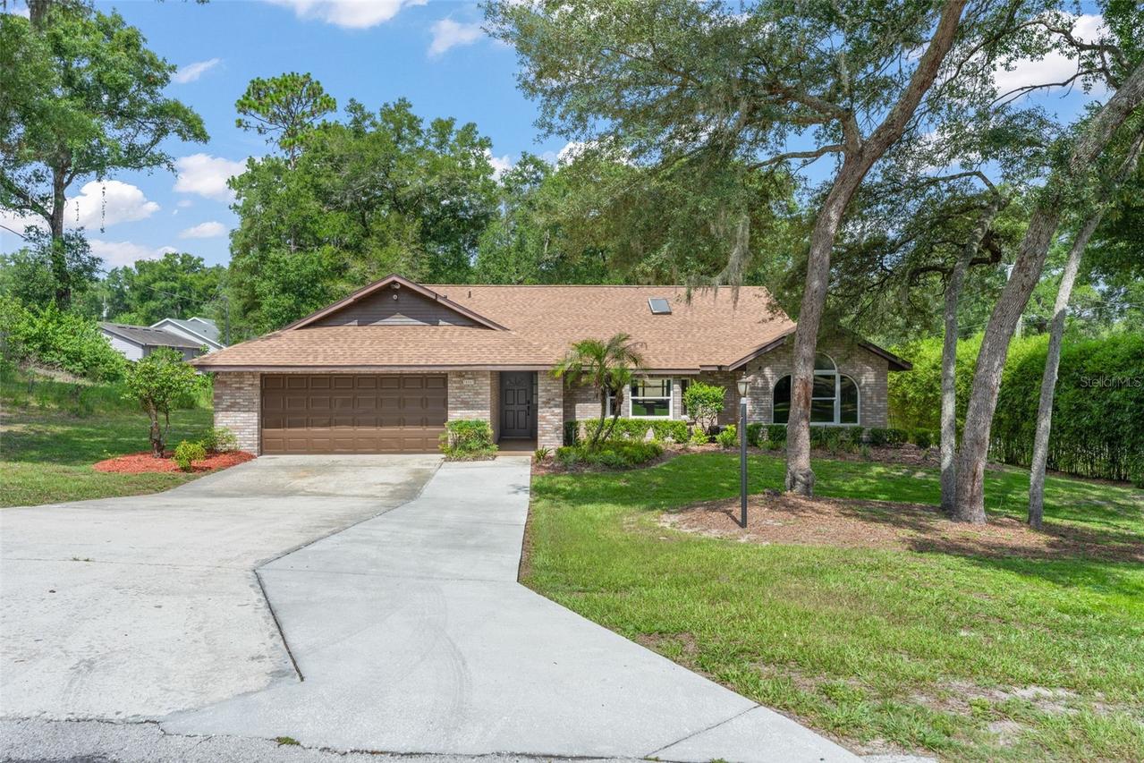 30543 Seaforth Dr., Sorrento, FL 32776