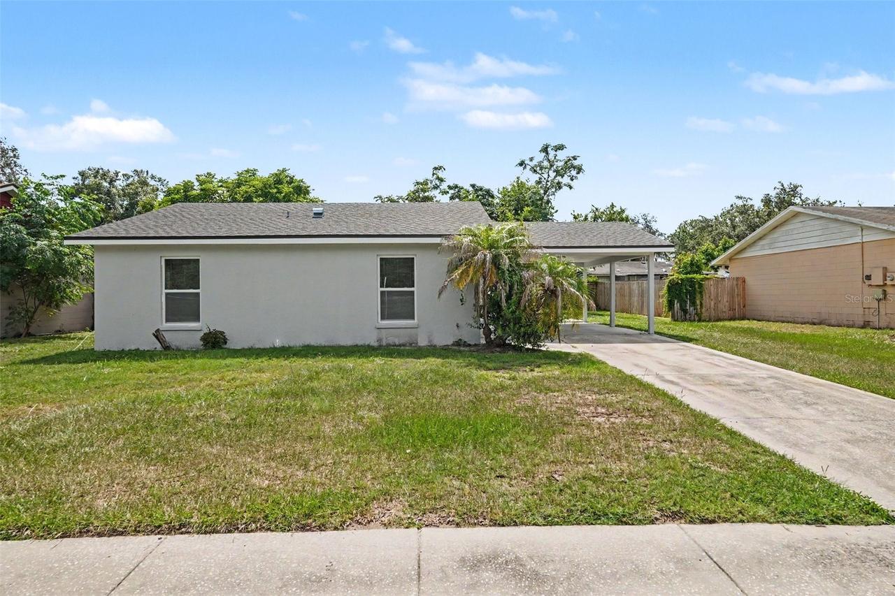 1224 Oak Valley Dr., Seffner, FL 33584