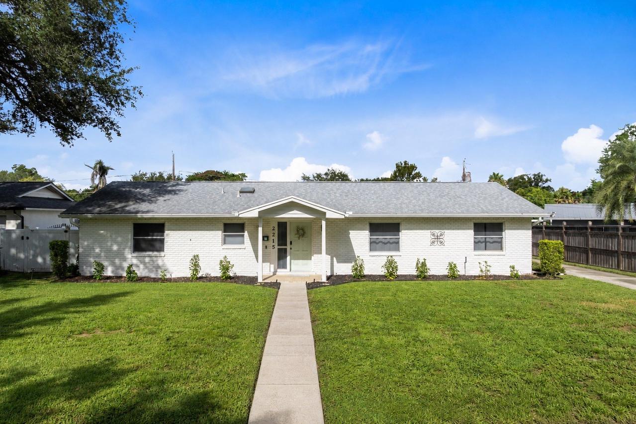 2215 Bradford Ct., Orlando, FL 32806