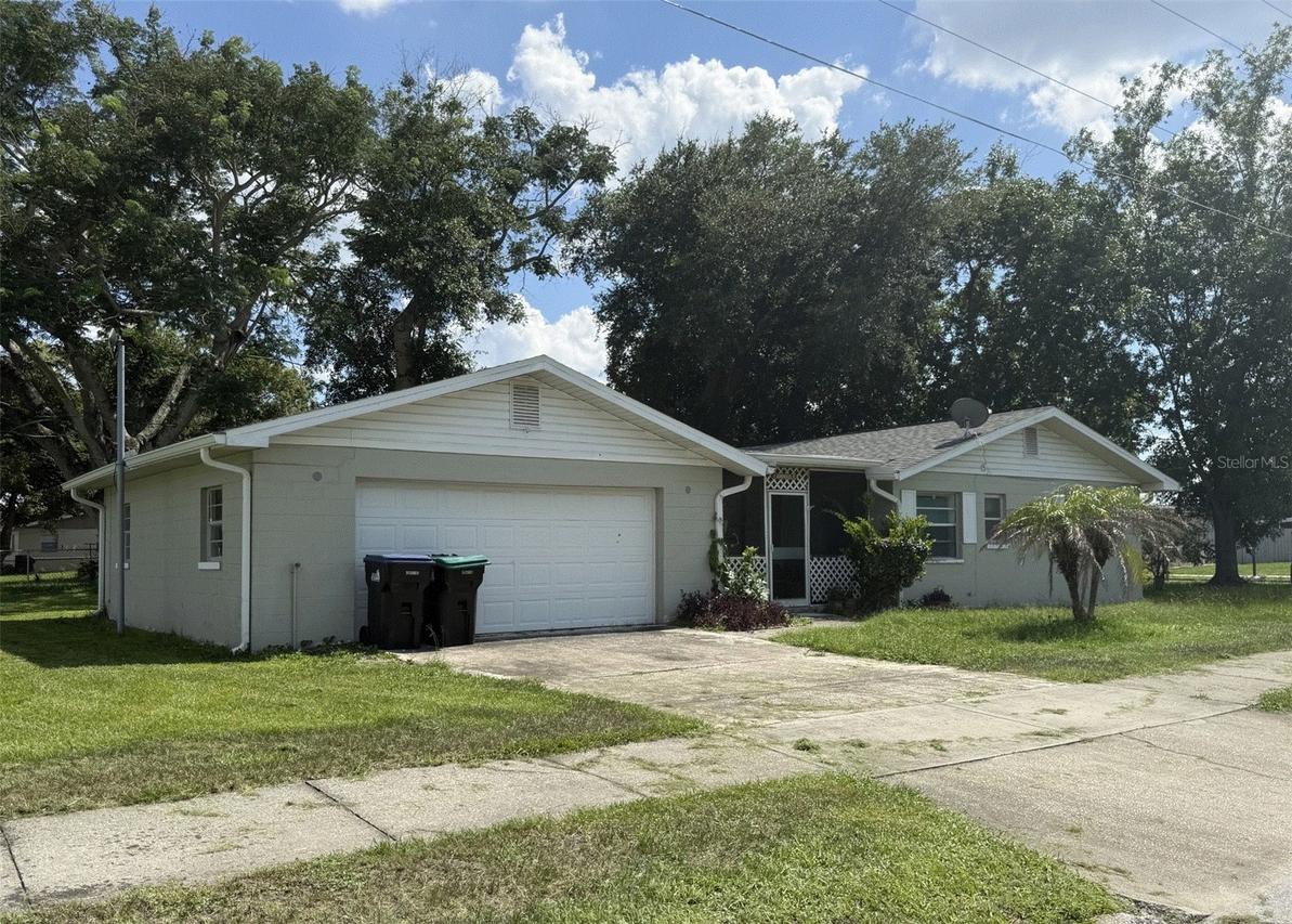 1927 Diamond Dr., Orlando, FL 32807