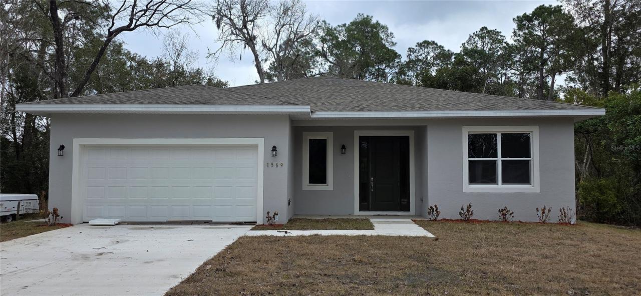 1569 9th Ave., Deland, FL 32724