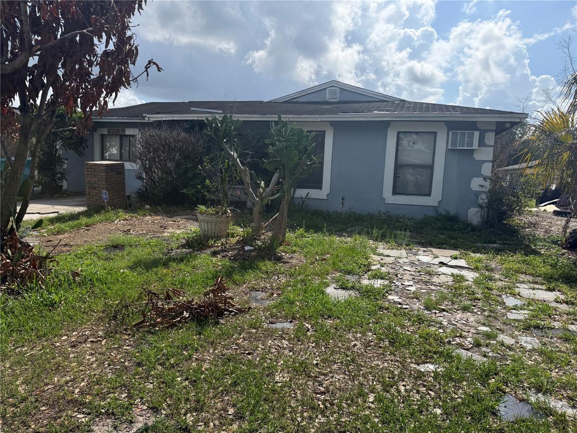 1765 Flores Ct., Orlando, FL 32811