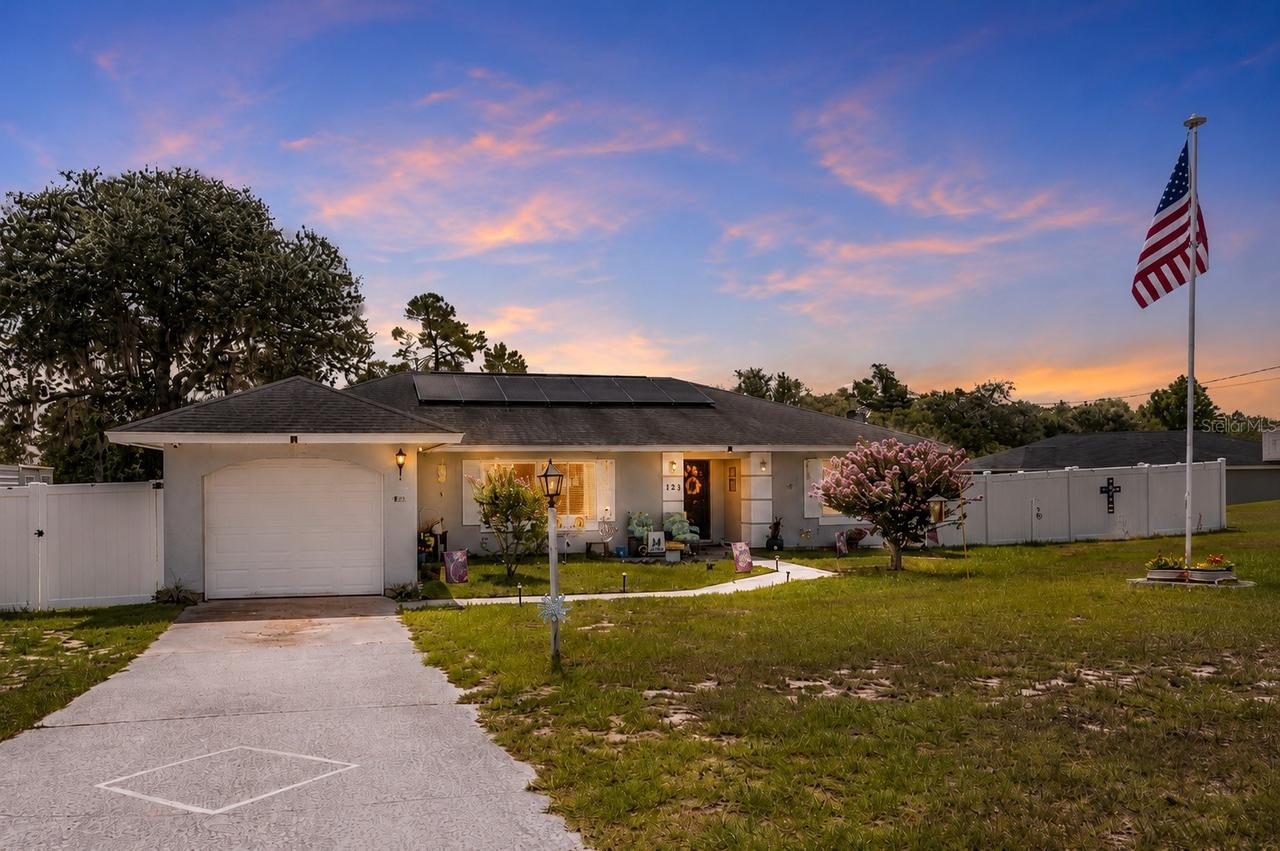 124 Oak Cir., Ocala, FL 34472