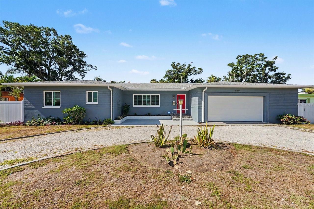 4660 22nd Ave., St Petersburg, FL 33711