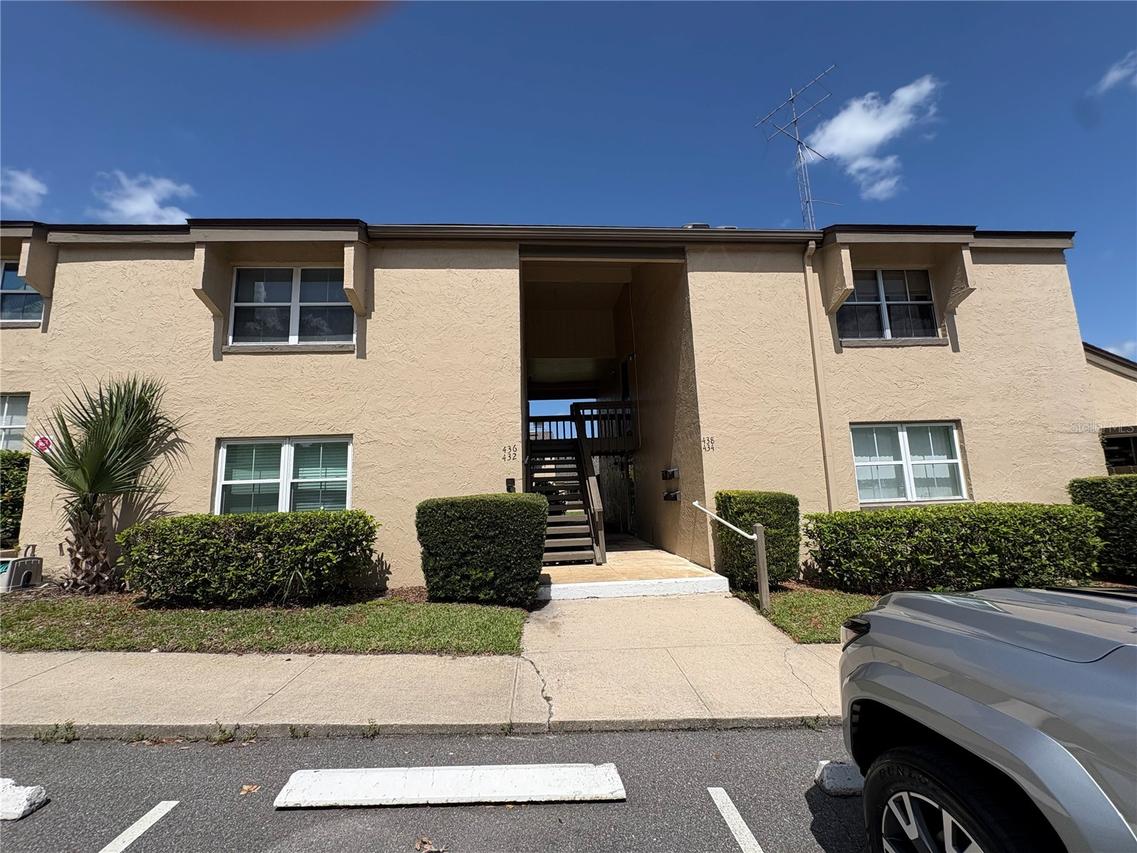 436 Windmeadows St., Altamonte Springs, FL 32701