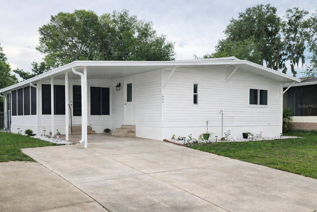 121 Pine Tree Dr., Debary, FL 32713