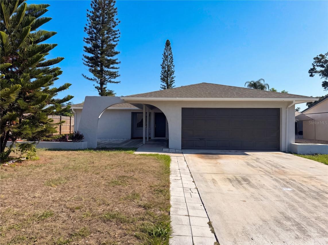 607 33rd Avenue Dr., Bradenton, FL 34208