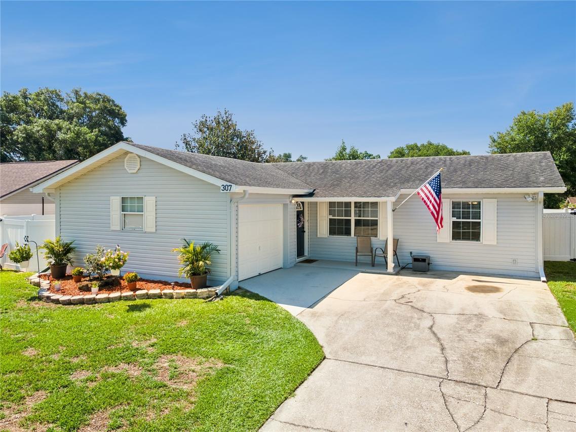 307 Coronado Ct., Lakeland, FL 33809