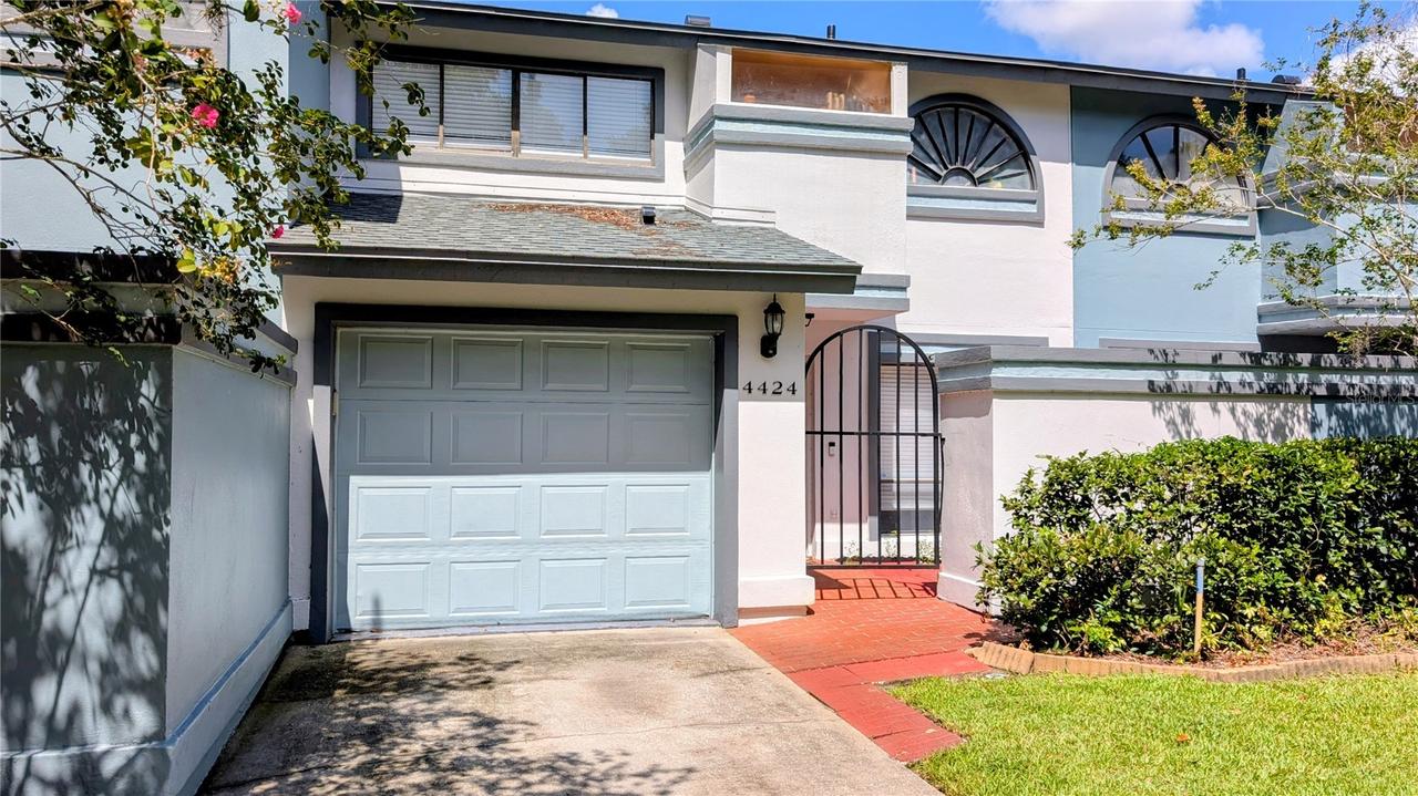 4424 Dunwoody Pl. #13, Orlando, FL 32808