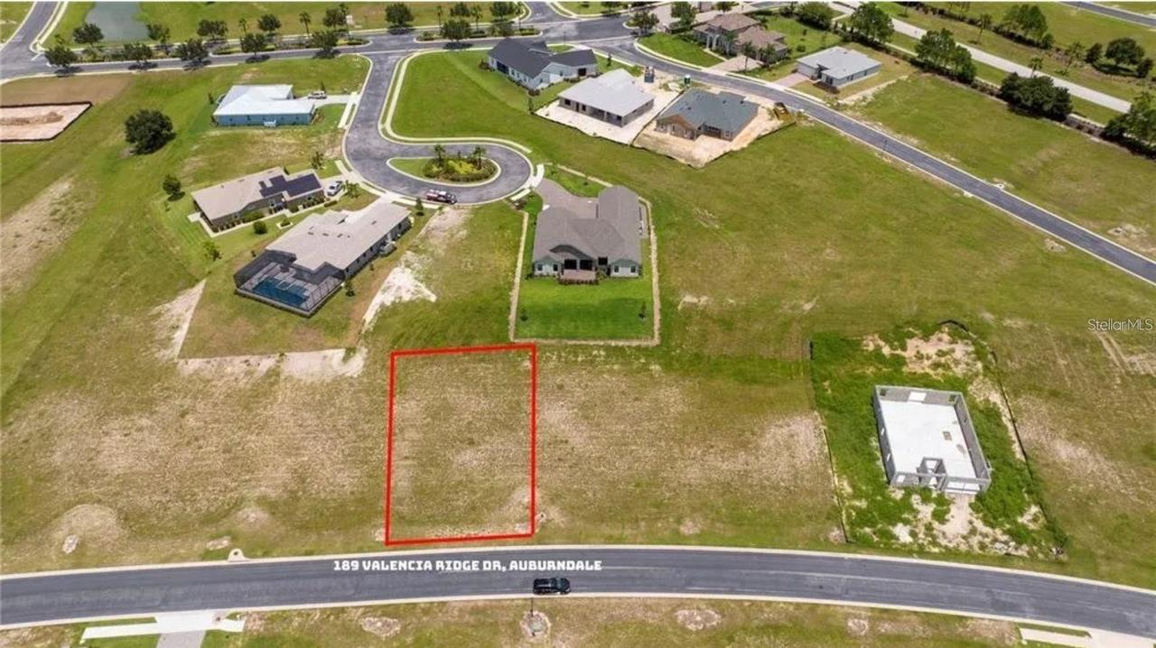189 Valencia Ridge Dr, Auburndale, FL 33823