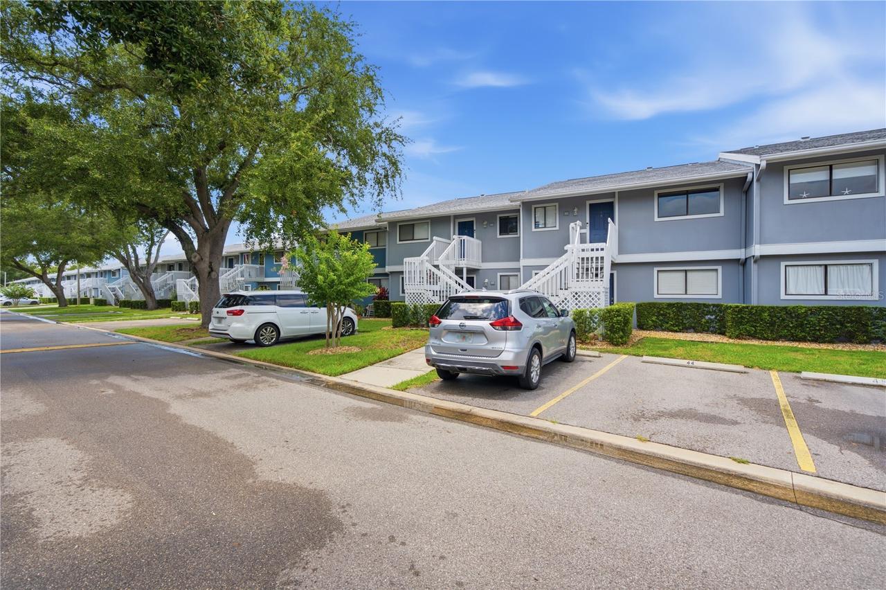 6033 34th St. #44, Bradenton, FL 34210