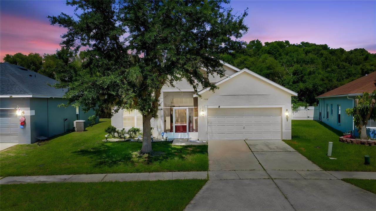 907 Hacienda Cir., Kissimmee, FL 34741